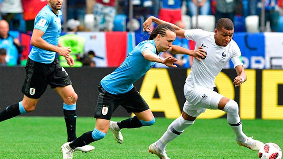 Francia le ganó a Uruguay y se metió en las semifinales del Mundial.