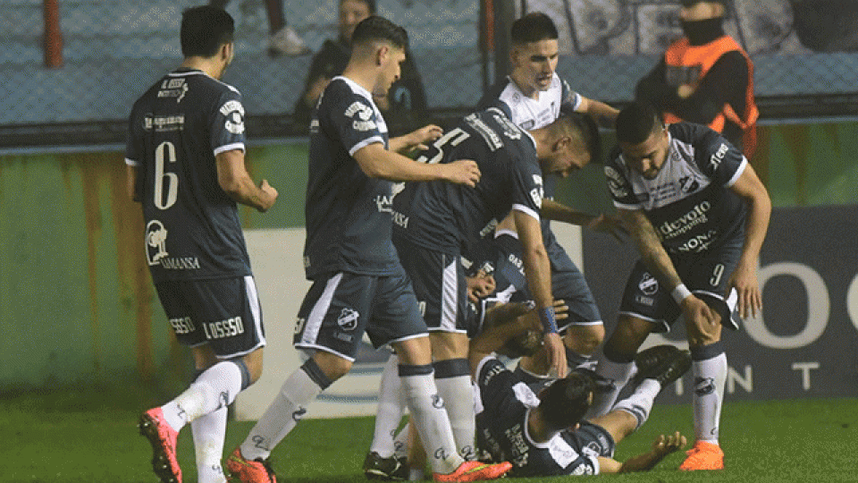 Lamadrid eliminó a Banfield.