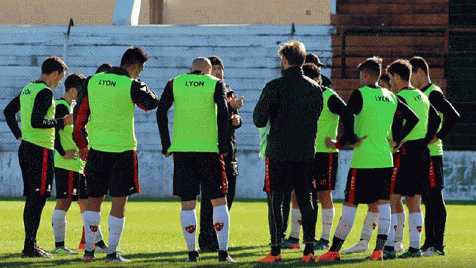 Patronato comienza la temporada ante San Martín de Tucumán.