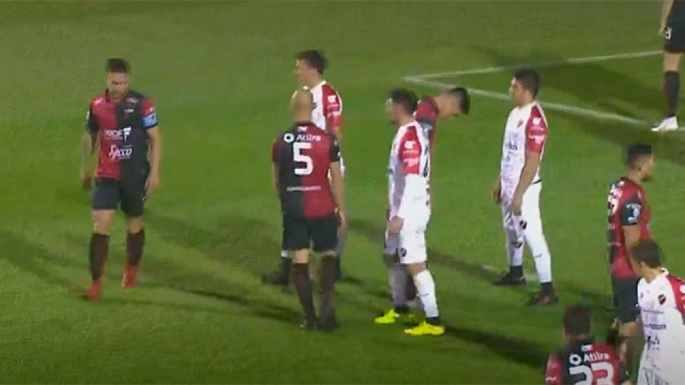 Patronato igualó sin goles ante Colón en el Grella.