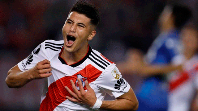 River vapuleó a Racing y está en cuartos.