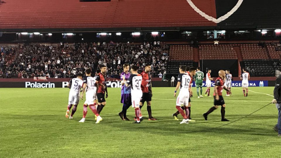 El Ciclón fue más efectivo en los penales y sigue adelante en la Copa Argentina.