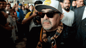 Video: Locura en la llegada de Diego Maradona a México