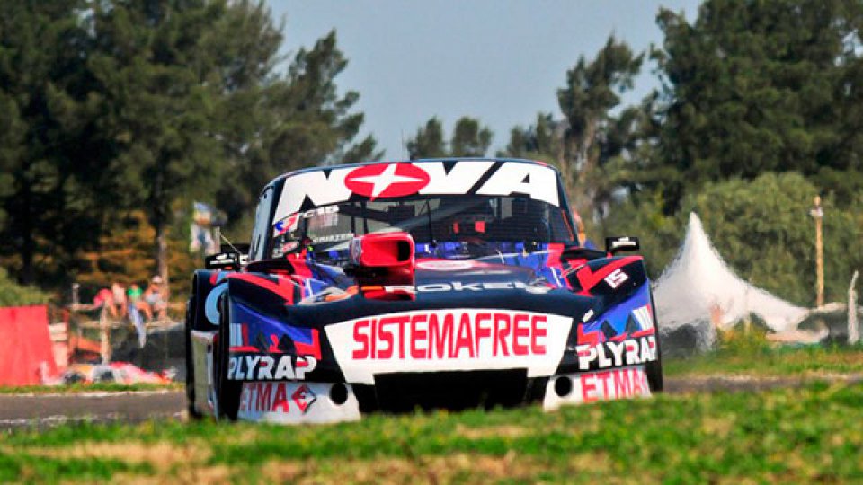 Matías Rossi ganó de punta a punta la final del TC en el autódromo de Paraná.