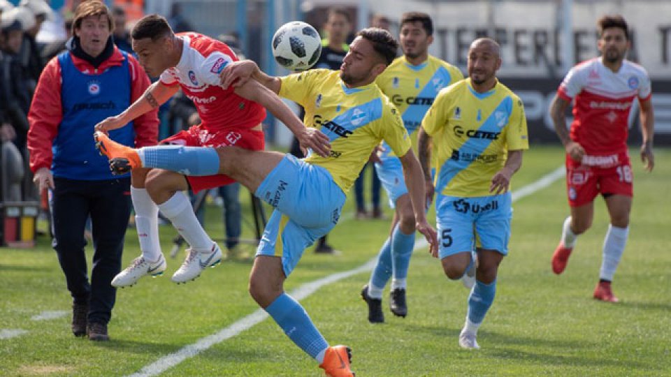 El Gasolero se impuso por 2 a 0 ante Argentinos.
