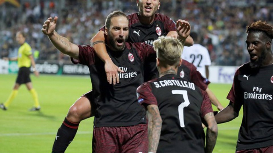 El Pipa marcó el gol para el buen arranque del Milan en el Europa league.