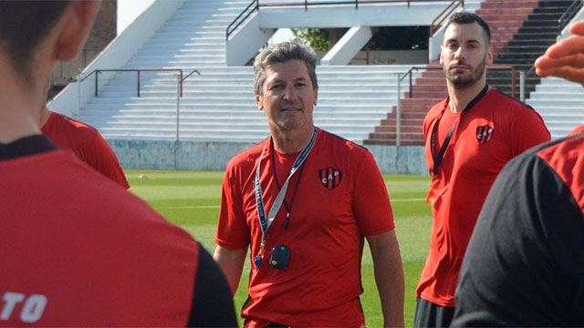Mario Sciacqua fue presentado y comenzó su ciclo en Patronato