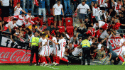 Video: Un gol de Banega provocó una avalancha que dejó trece heridos en Sevilla
