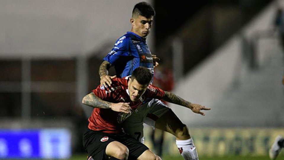 Patronato no pudo sumar ante Independiente. Patronato no pudo sumar ante Independiente.