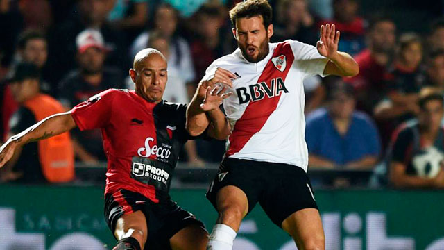 Con equipo alternativo, River iguala ante Colón en Santa Fe