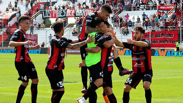 Patronato vuelve a jugar por la Superliga en un encuentro clave ante Lanús