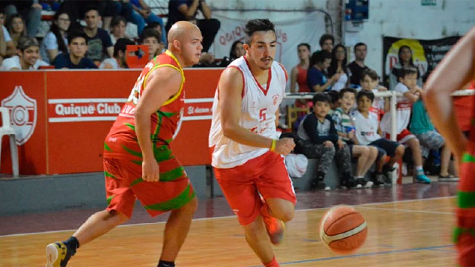 Quique logró el ascenso al superar a Recreativo. (Foto: Prensa APB)
