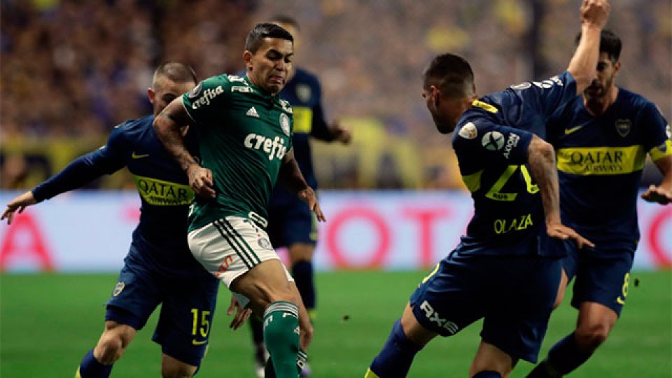 Benedetto metió dos y le dio un gran triunfo a Boca.