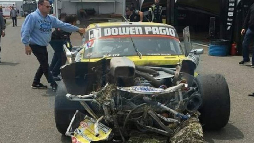 Así quedó el auto de Ayrton tras el accidente ocurrido en Olavarría.