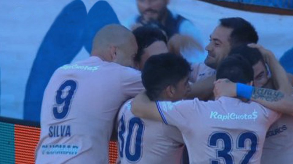 El Lobo sumó puntos claves para escapar de la zona roja de los promedios.