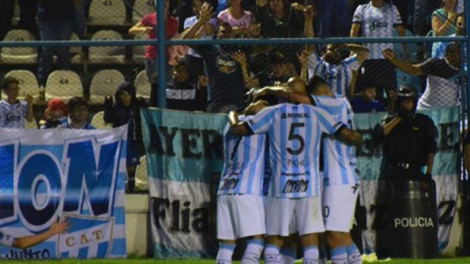 El Decano y el Rojo disputaron un partidazo en Tucumán.