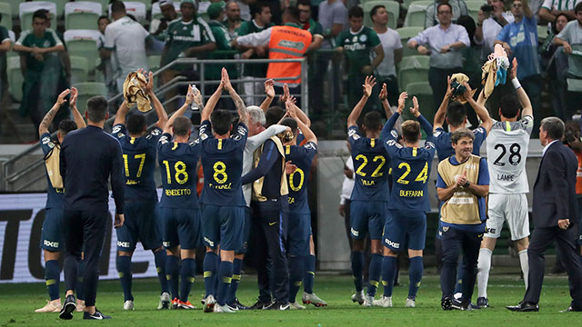 Boca eliminó a Palmeiras en Brasil.