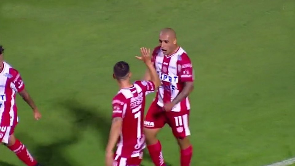 El Patrón sumó un punto importante ante el Tatengue en Santa Fe.