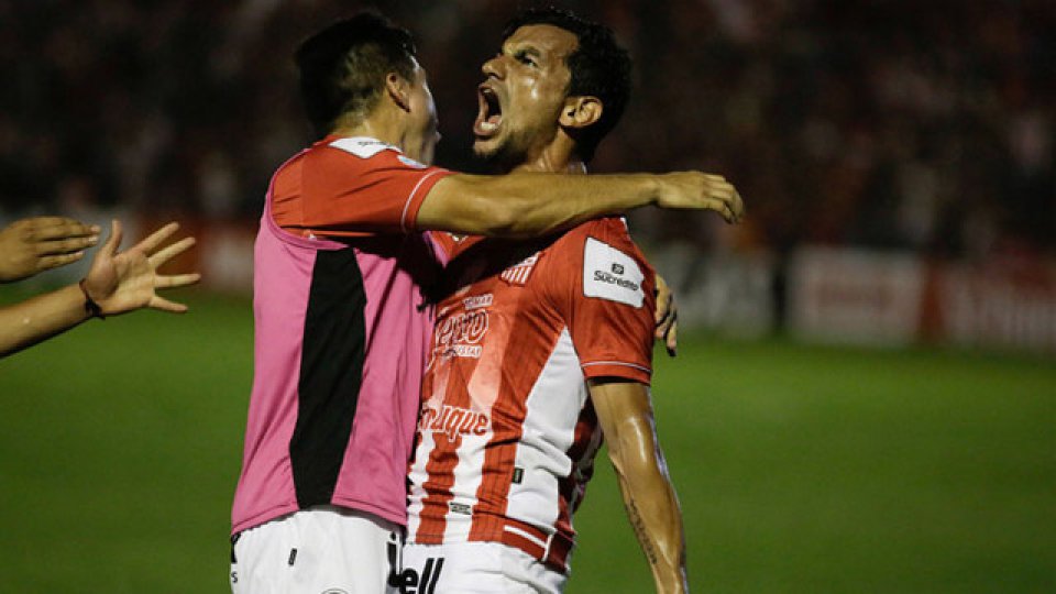 El Santo tucumano salió del fondo de la tabla de los promedios.