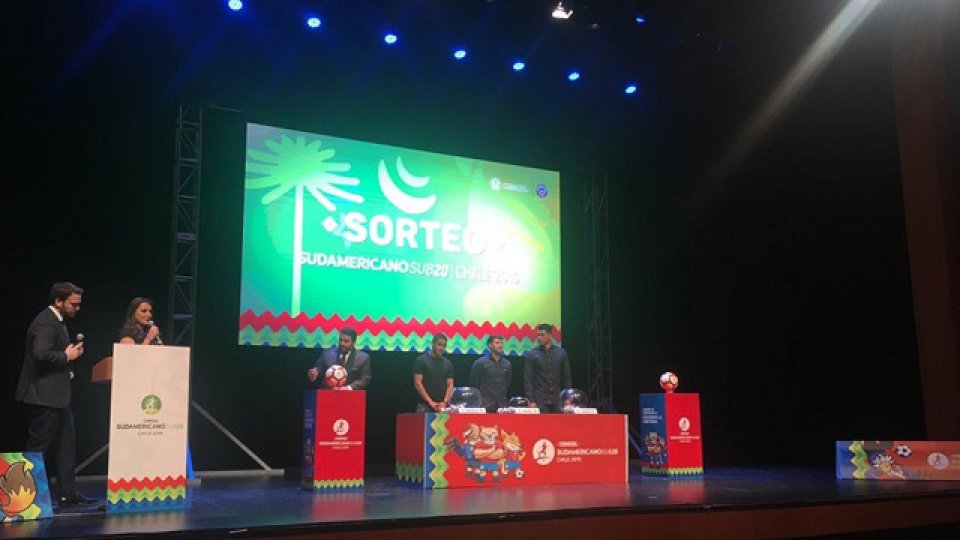 El sorteo del Sudamericano Sub 20 se realizó en el Teatro Regional de Rancagua.