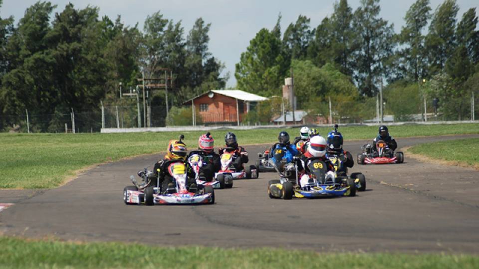 Karting Río Paraná cierra con el Gran Premio Coronación.
