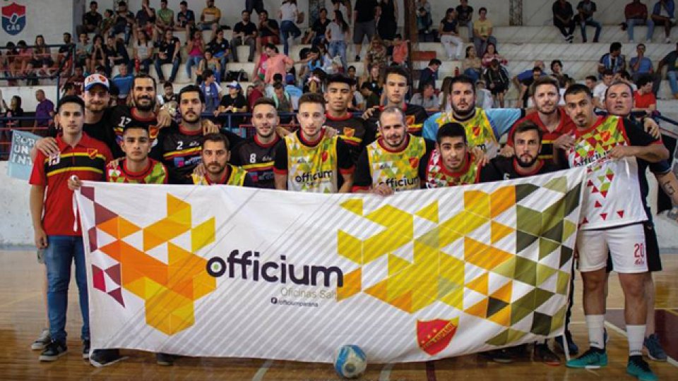Español es el campeón del futsal paranaense.