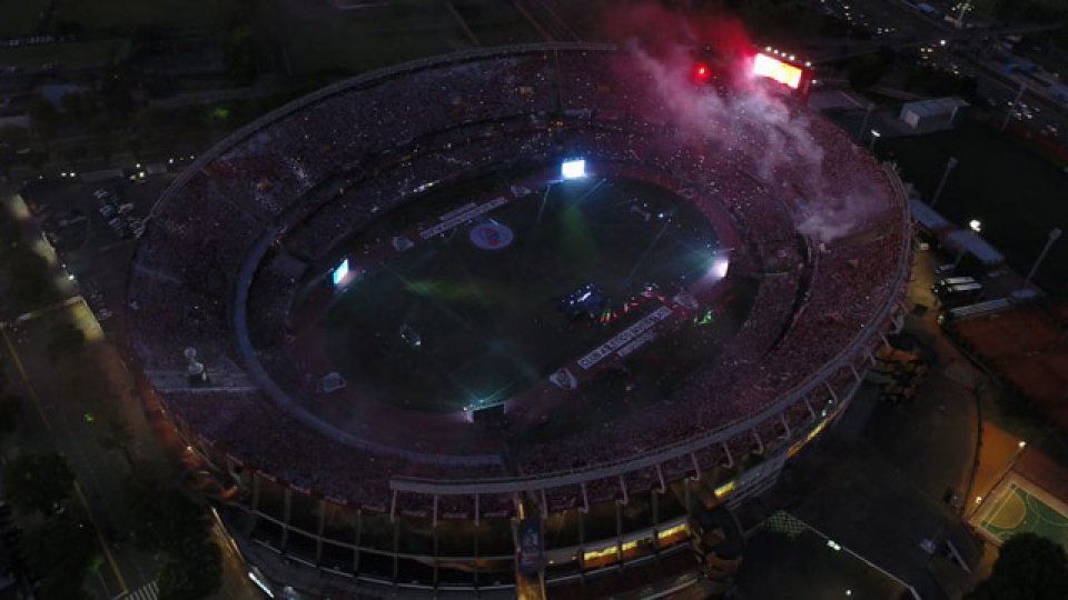 Los campeones de América festejaron la Copa junto a los hinchas.