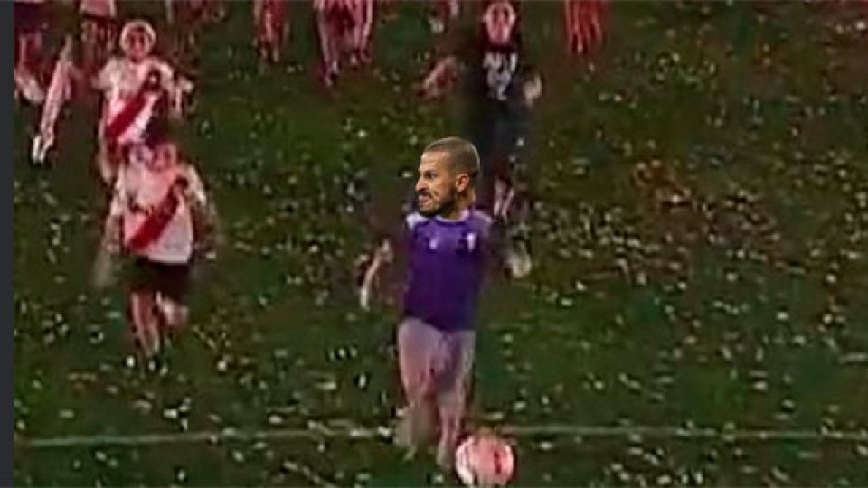 Los mejores memes de la recreación del gol del Pity Martínez.
