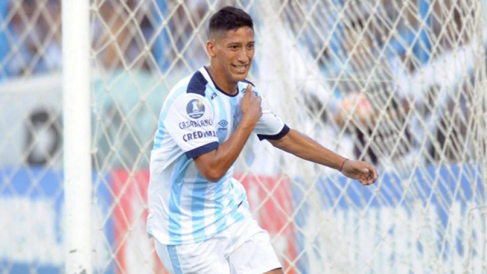 Colón y Atlético Tucumán están por llegar a un acuerdo por el pase de Aliendro.