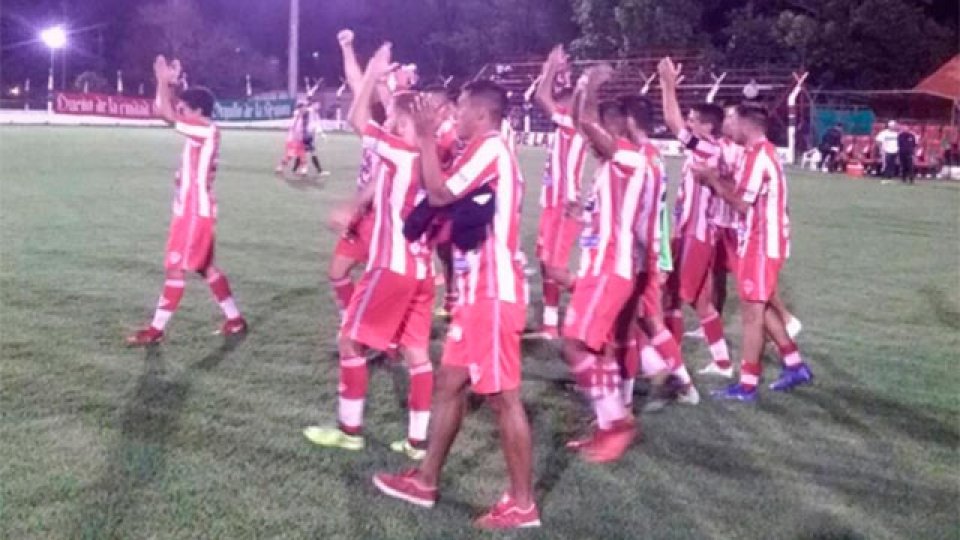 El Gato avanzó en la Copa Argentina. (Foto: Atlético Paraná Of).