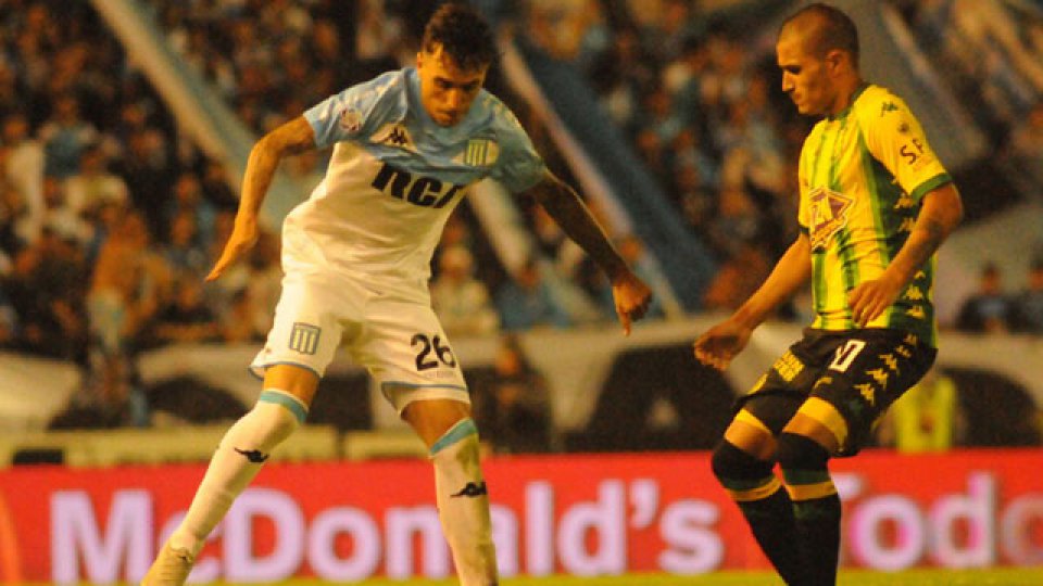 La Academia sostiene su liderazgo en la Superliga Argentina de Fútbol.