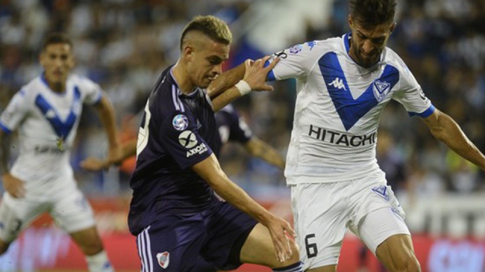 El triunfo de River llegó por los goles de los colombianos Borré y Quintero.