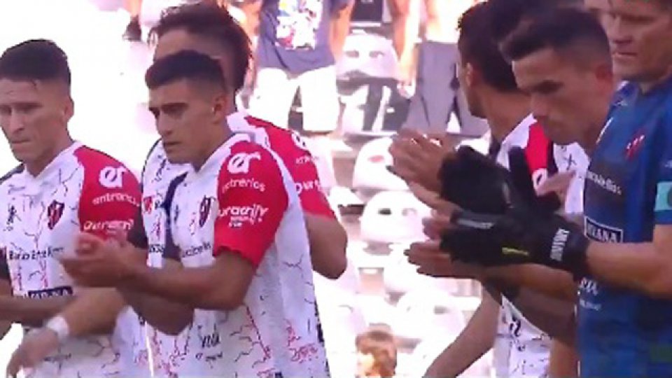 Patronato y el aplauso para Emiliano Sala.