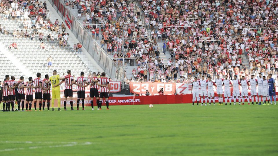 Patronato y el aplauso para Emiliano Sala. Patronato y el aplauso para Emiliano Sala.