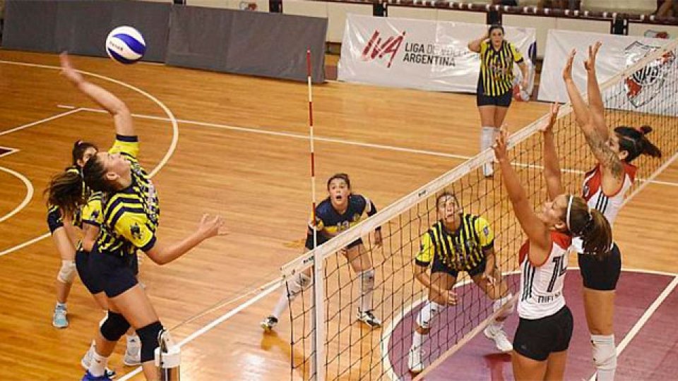 Las chicas de San José jugaban la Liga Argentina.