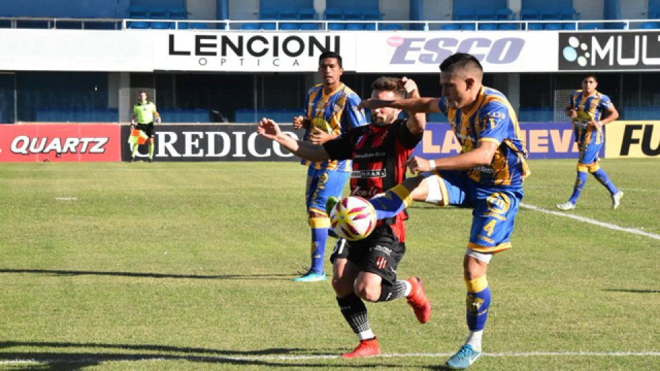 El Patrón dejó al Docke en el camino y ahora se medirá ante Independiente.