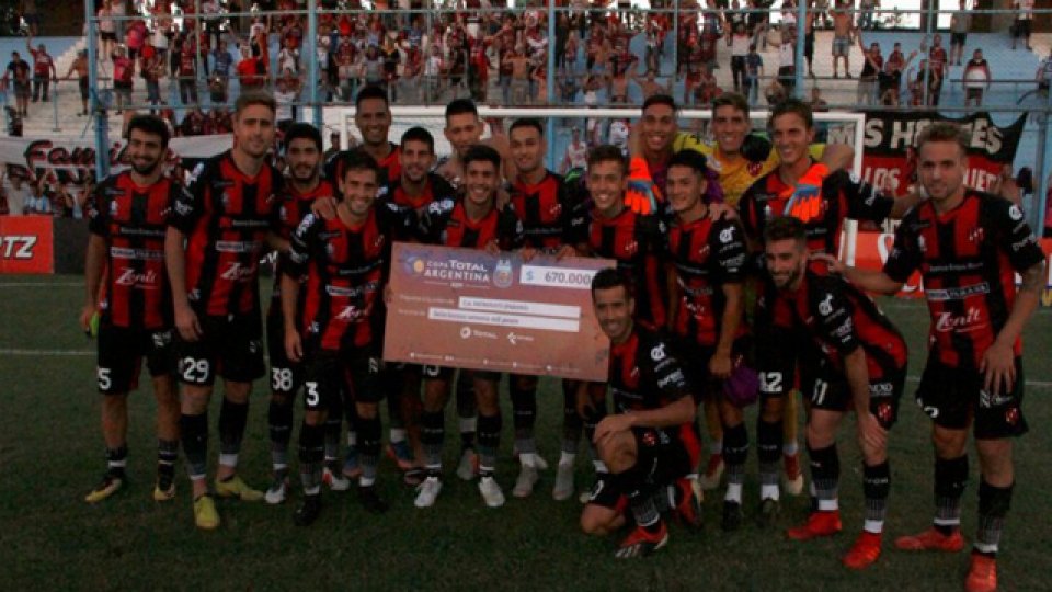 El Patrón dejó al Docke en el camino y ahora se medirá ante Independiente.