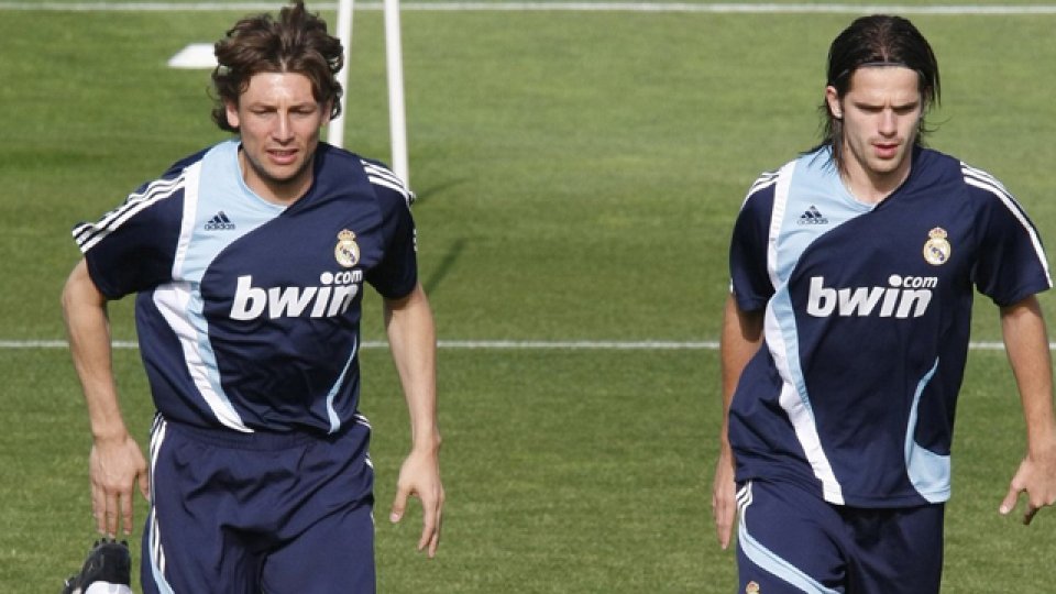 Heinze y Gago fueron compañeros en Real Madrid, Roma y la Selección Argentina.