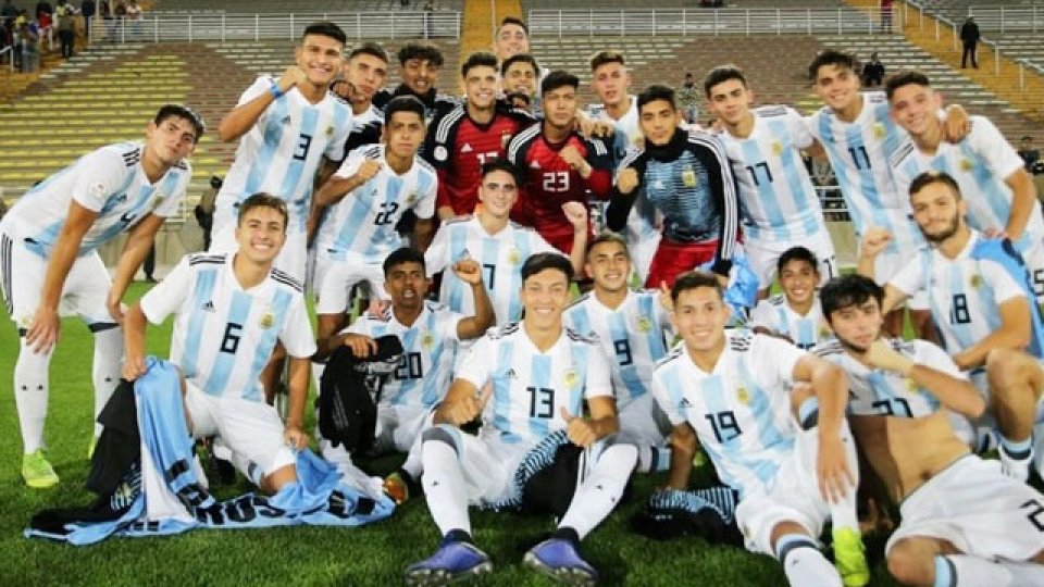 La Albicleste volvió a conseguir un título en la Sub 17 después de seis años. La Albicleste volvió a conseguir un título en la Sub 17 después de seis años.