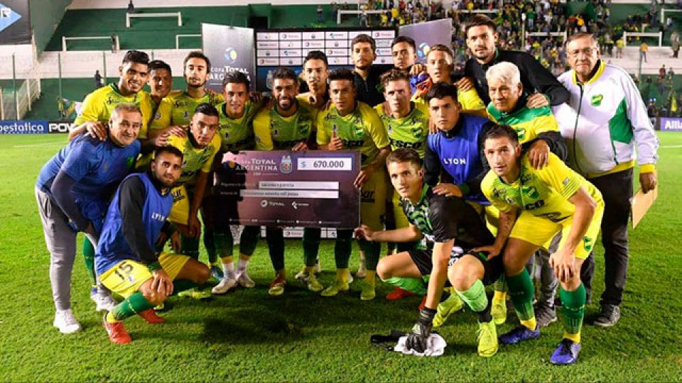 Defensa y Justicia avanzó de ronda en la Copa Argentina.