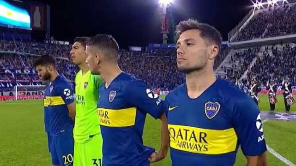 Mauro Z&aacute;rate tuvo un hostil recibimiento en su vuelta al Jos&eacute; Amalfitani.