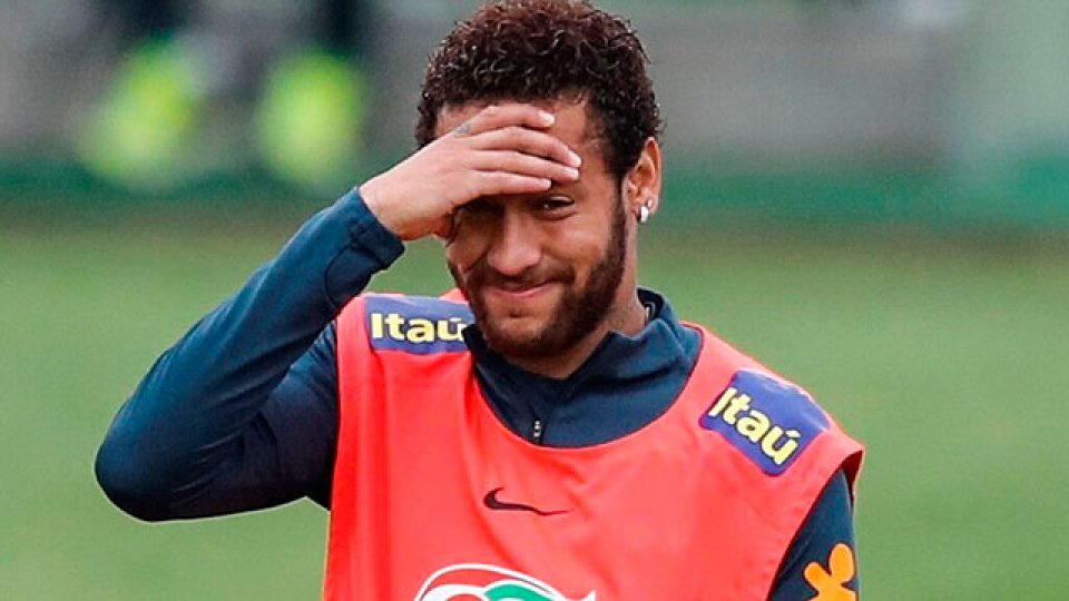 Neymar, cada vez más complicado.