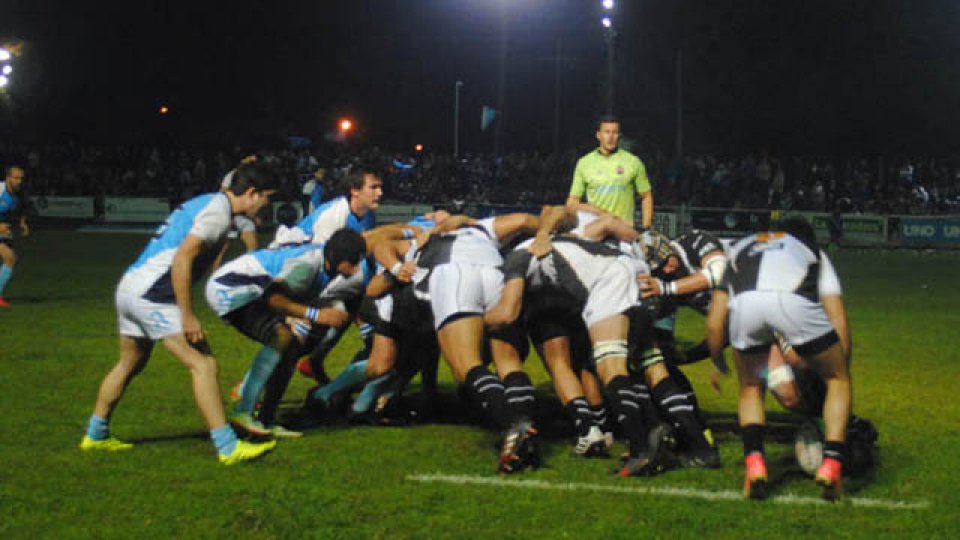 Estudiantes volvió a festejar en el Regional del Litoral. (Foto La Cabala)