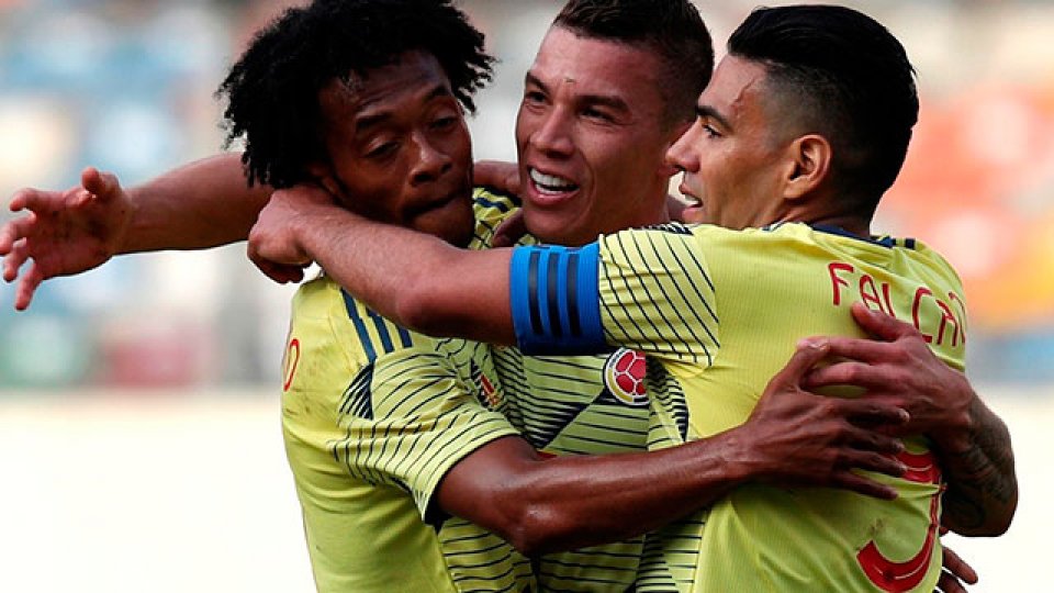 Colombia, primer rival de la Selección en la Copa América, goleó a Perú.