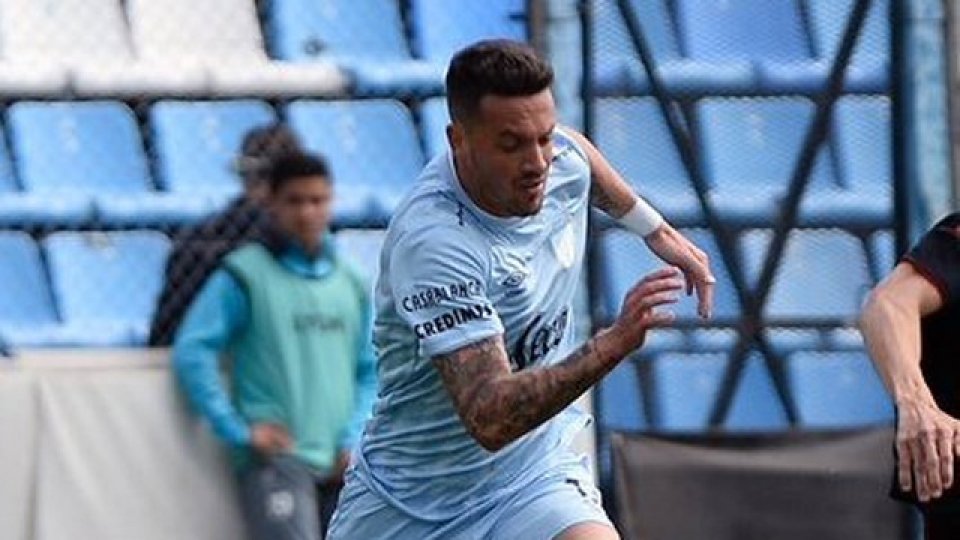 El uruguayo puede jugar de defensor o volante por izquierda.