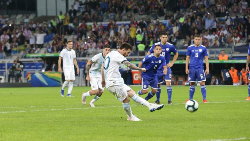 Argentina empató con Paraguay en Belo Horizonte.