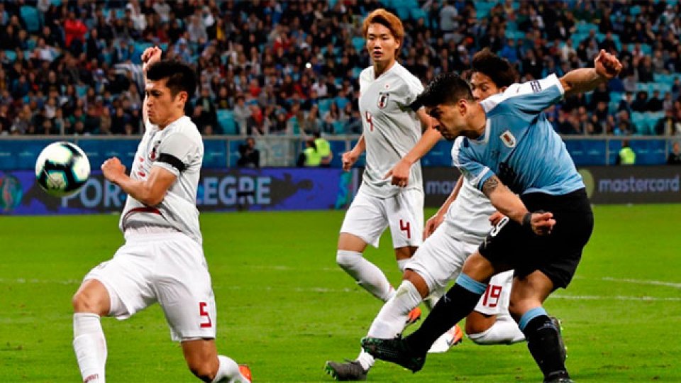 Uruguay y Japón empataron en un partidazo.