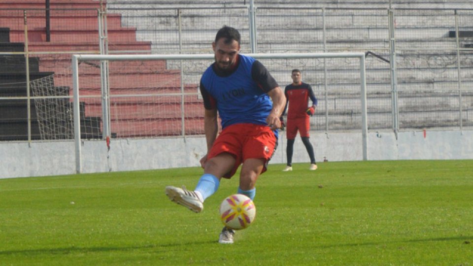 Lucas Mancinelli rescindiría su contrato y dejaría de ser jugador de Patronato.