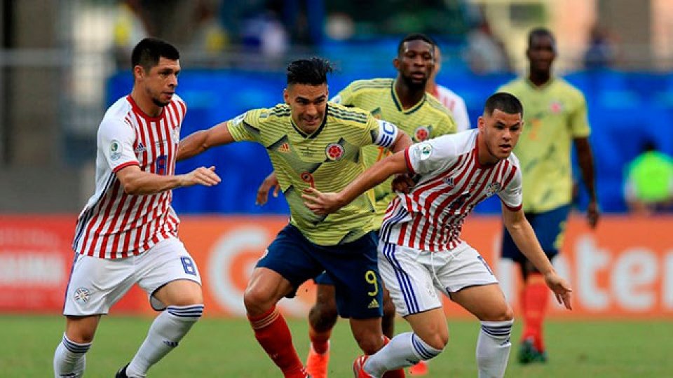 Paraguay cayó ante Colombia y pone en duda su clasificación.