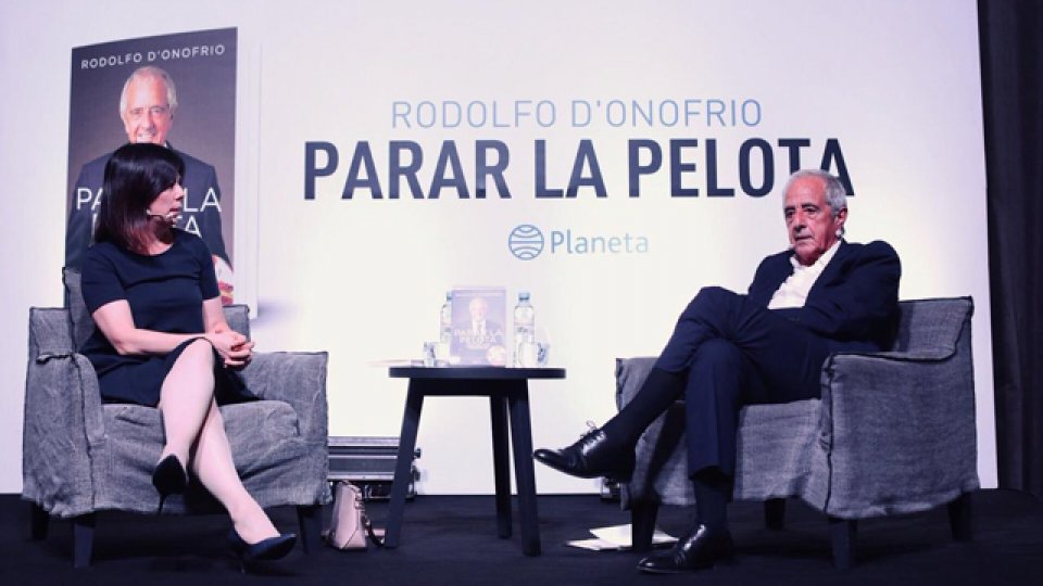 D'Onofrio en la presentación de su libro.